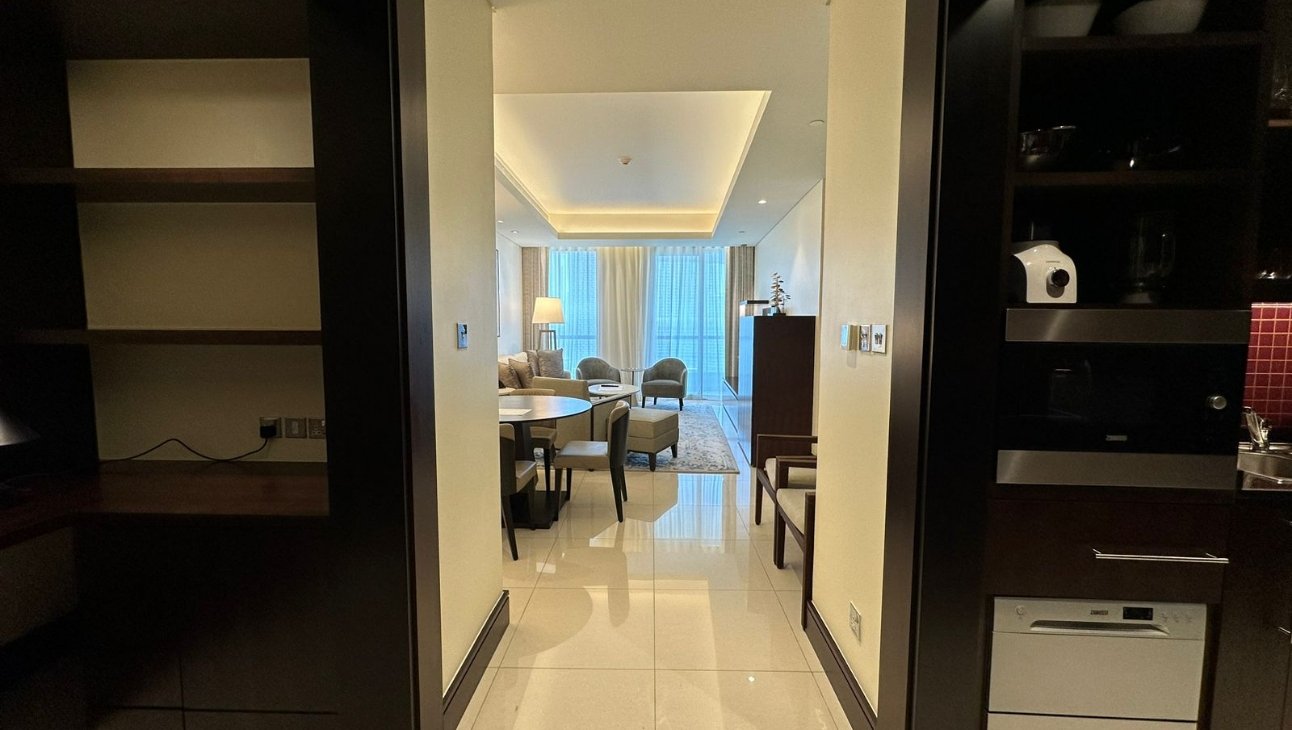 dubai property doorway